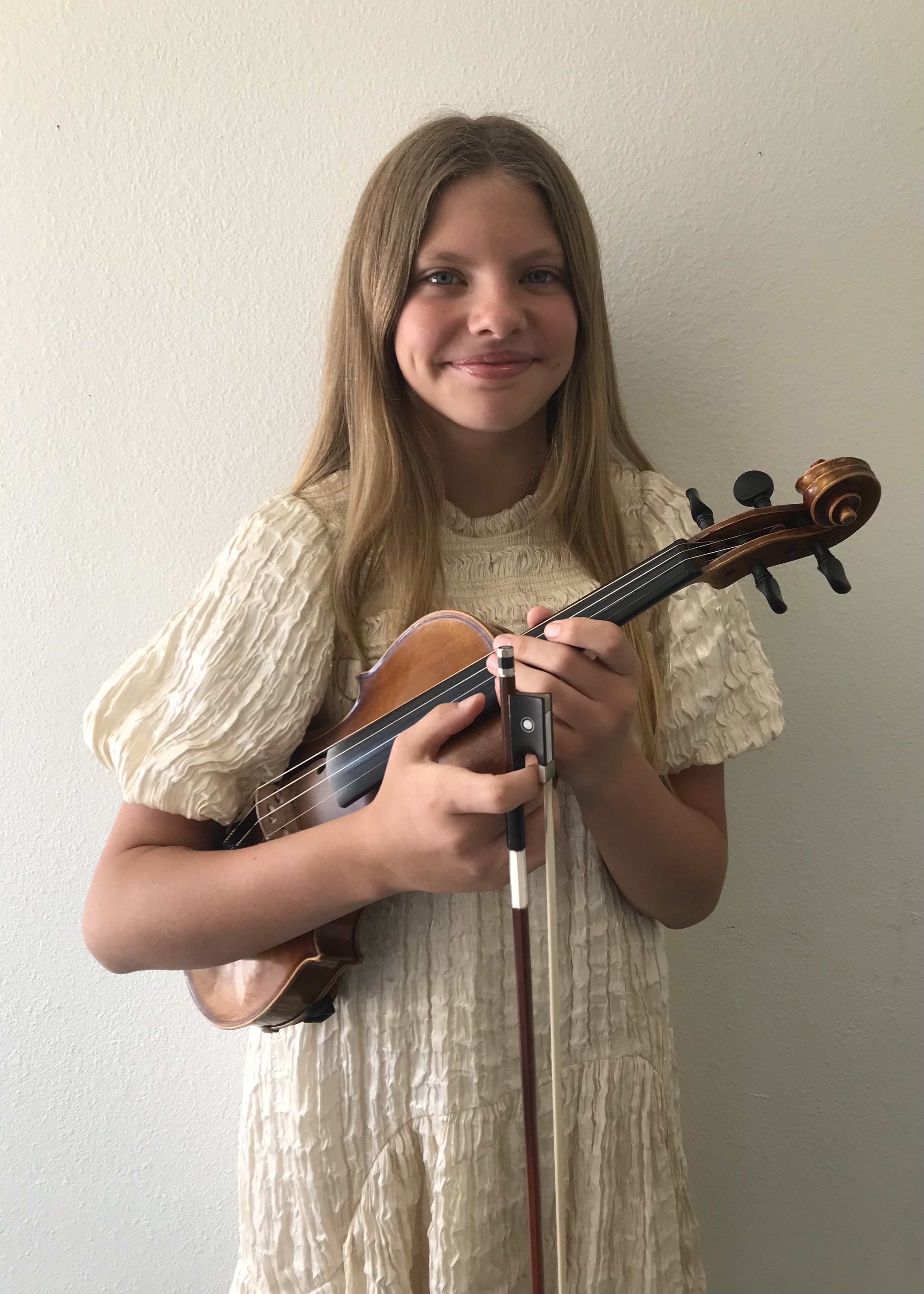 Eliana Luzginov. MS. Violin Piano